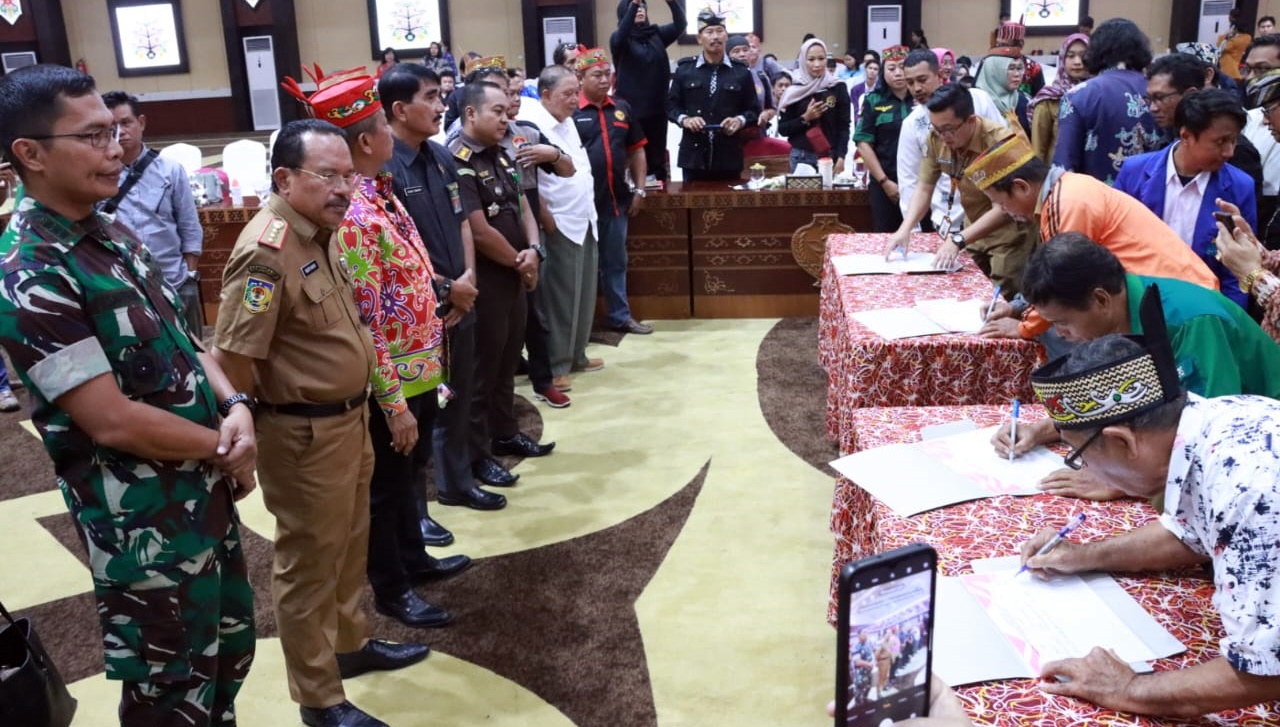 Deklarasi dan Penandatanganan Ikrar Bersama