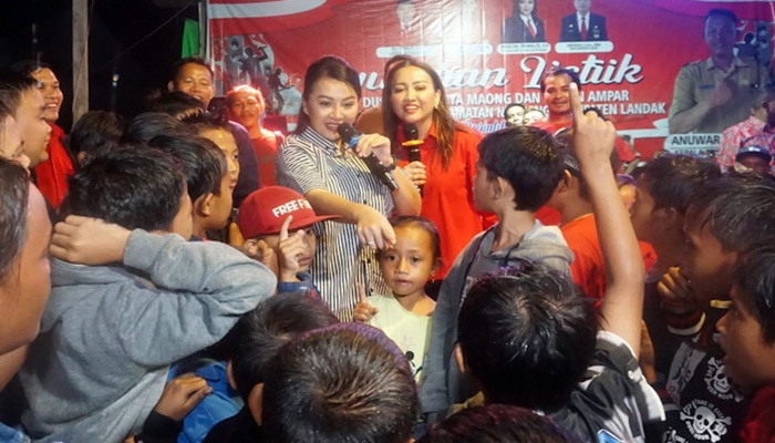 Bupati Landak periode 2017-2022 Karolin Margret Natasa