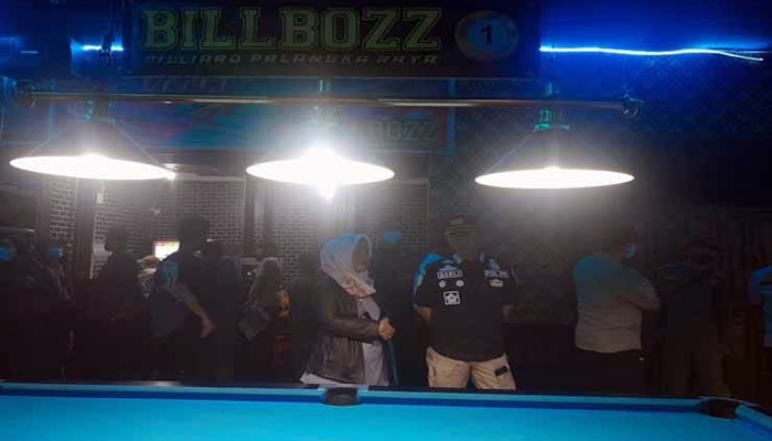 Badan Pengelola Pajak dan Retribusi Daerah (BPPRD) dan Satpol PP Kota Palangkaraya melakukan razia pajak dan retribusi daerah.