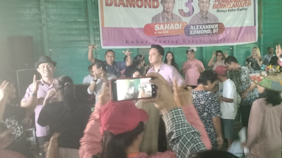 Pasangan DIAMOND