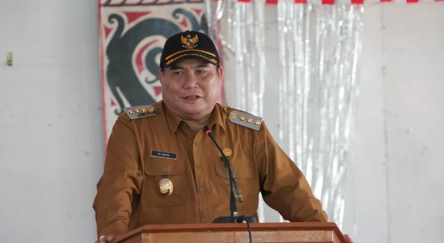 Bupati FX Yapan