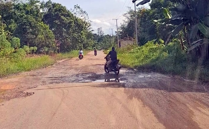 Jalan Rusak