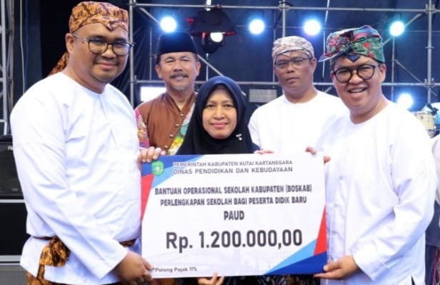operasional sekolah